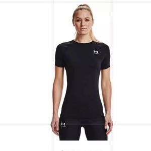 Under Armour Women's Black Short Sleeve Tee